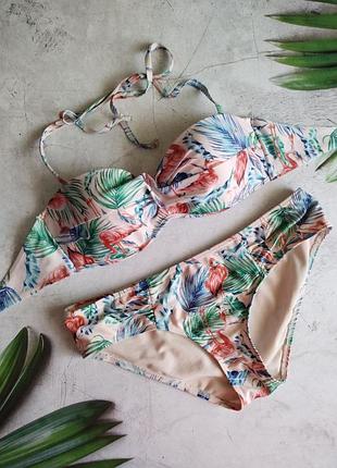 Красивый купальник)))размер 75в/с/40