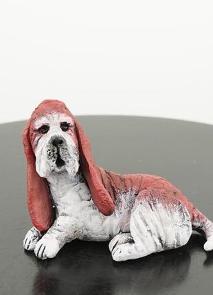 Бассет-хаунд собака статуетка1 фото