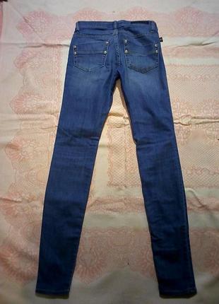 Джинси skinny
