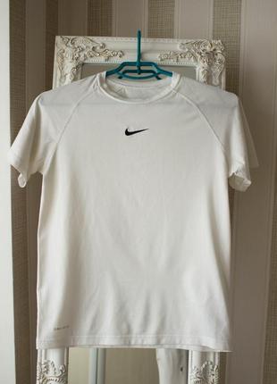 Женская футболка nike swoosh оригинал new !1 фото