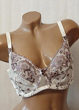 Вишуканий бюстгальтер без поролону на кісточках
