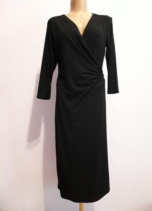 Елегантне трикотажне плаття на запaх artigiano італія