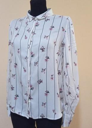 Очень милая рубашка-блузка с длинным рукаврм 100% вискоза