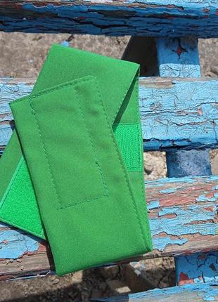 Повязка лента нарукавная зеленая велкро