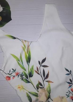 Нарядное белое платье с цветочным принтом р.486 фото