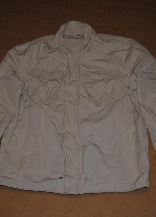 Musto фирменная куртка на мужчину мусто