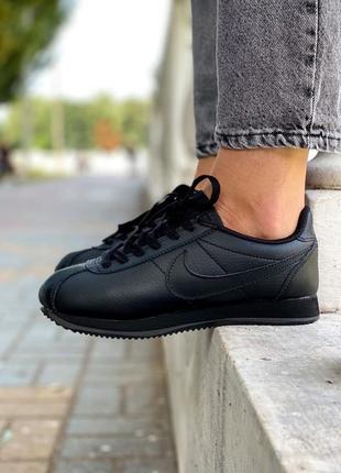 Кроссовки nike cortez жеэнсийке найк джордан весна nike jordan 1 кожу nike air force 1 мужские nike air max весна nike blazer nike sb dunk nike vista1 фото