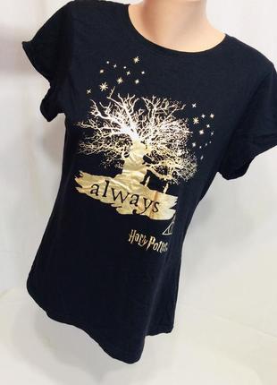 Жіноча футболка