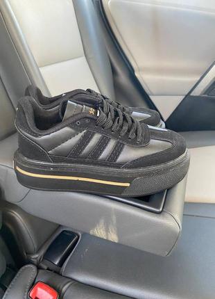 Кросівки жіночі чорні замшеві adidas