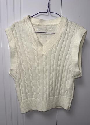 Вʼязана безрукавка, жилет