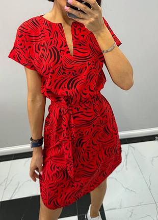 Женское платье