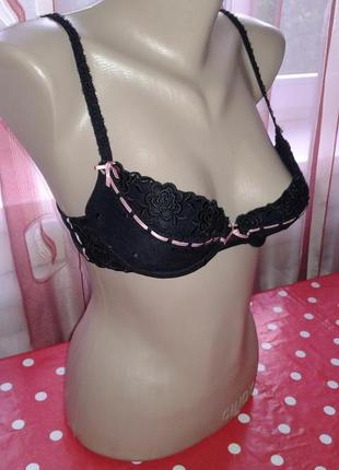 Красивий чорний бюстик 75 в