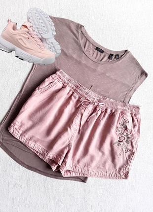 Крутые шорты с вышивкой от new look.