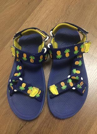 Сандалі босоніжки clarks