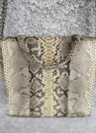Продажа сумки из натуральной кожи змеи.2 фото