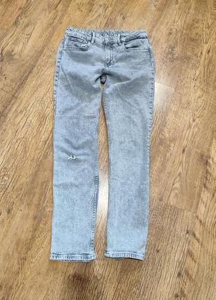 Серые прямые джинсы h&m р. xs-s, рост до 163см.