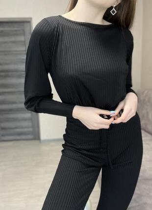 Черный трикотажный комбинезон в рубчик от boohoo🙌🏻