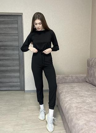 Черный трикотажный комбинезон в рубчик от boohoo🙌🏻