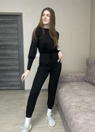 Черный трикотажный комбинезон в рубчик от boohoo🙌🏻