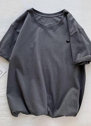 Базовая футболка