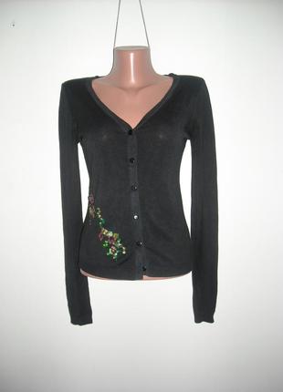 Кофта черная с вышивкой 3