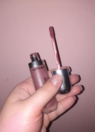 Матовая помада marc jacobs ultra hd matte lipcolor2 фото