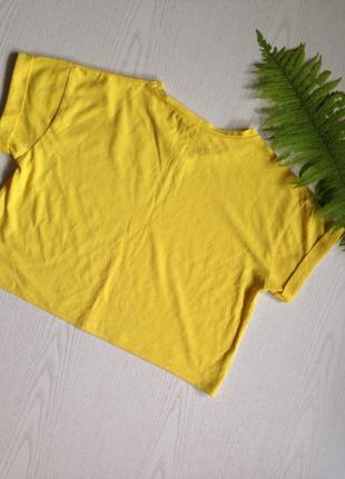 Яркая желтая лимонная короткая укороченная футболка топ3 фото