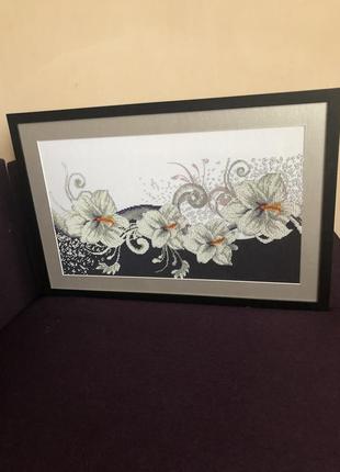 Картина «серебристые лилии»