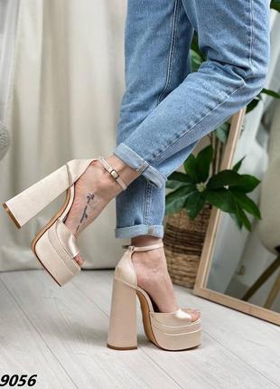 Босоножки)) 🔥🔥🔥