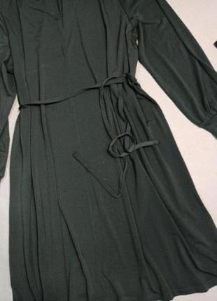Красивое платье миди h&amp;m с пояском и низким воротником стойкой,4 фото