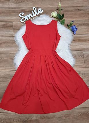 Красное платье миди1 фото