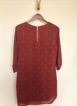 Сукня з довгим рукавом h&m.червоно-чорного кольору  з геометричним принтом!3 фото