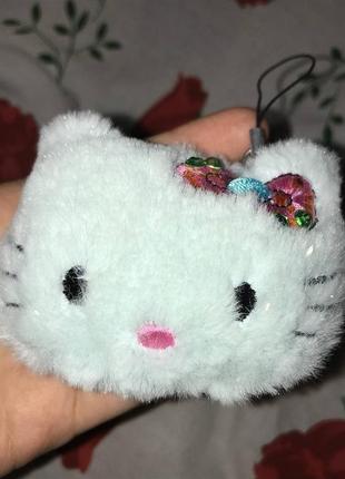 Брелок hello kitty пушистый 2