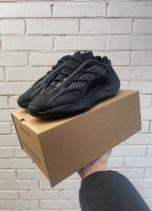 Демисезонные чёрные кроссовки adidas yeezy 700 v3 чорні жіночі кросівки адідас ізі 700