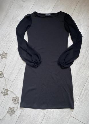 Сукня чорного кольору розмір s