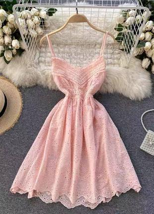 Шикарний сарафан із прошви