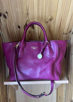Продам шикарную сумочку от известного бренда fiorelli