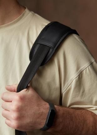 Спортивная дорожная сумка с плечевым ремнем, черная из экокожи в спортзал мужская6 фото