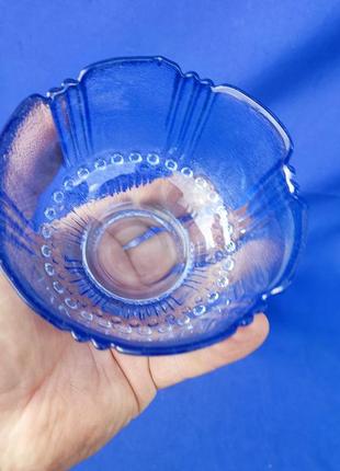 Стеклянный свлатник из синего стекла ссср тарелка миска для салатов ваза для конфет конфетница6 фото