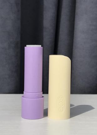 Бальзам для губ лаванда и латте eos super soft shea lip balm lavender latte1 фото