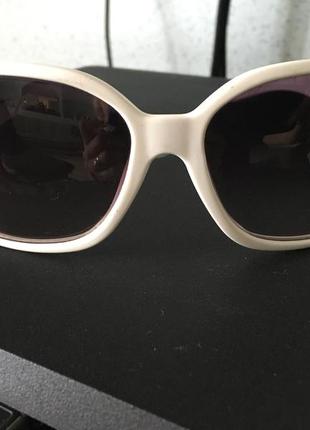 Солнцезащитные очки d&g