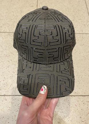 Кепка бейсболка в стилі fendi