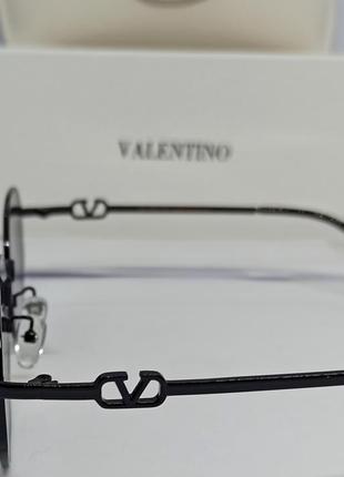 Очки в стиле valentino женские солнцезащитные черные  ромбовидные в оригинальной упаковке5 фото