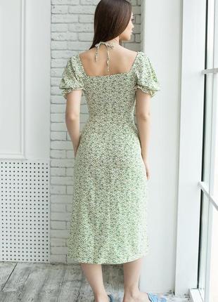 Миди платье с короткими рукавами платье с открытыми плечами приталенное летнее платье в цветочек4 фото