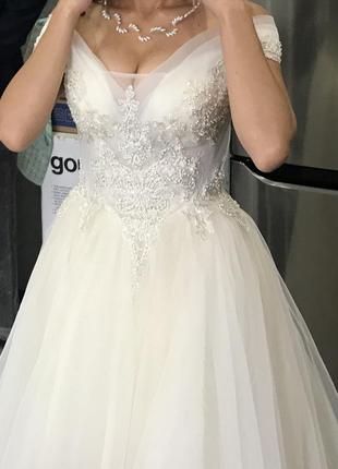 Весільна сукня з корсетом3 фото