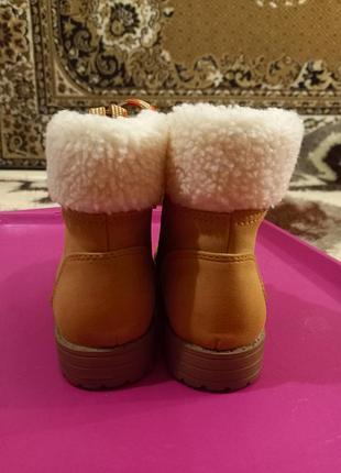 Ботинки дитячі нові. 4