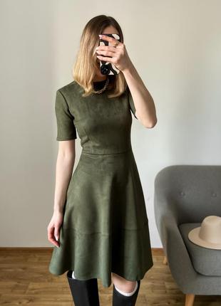 Замшева сукня міді кольору хакі9 фото