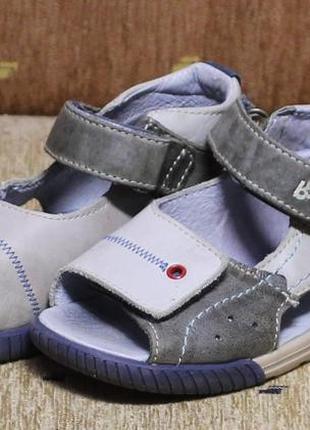 Босон. babybotte разм. 25