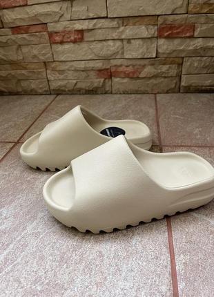 Тапочки adidas yzy slide