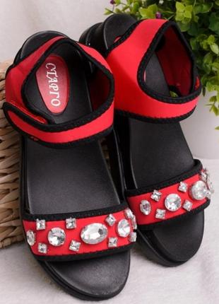 Красные спортивные босоножки сандалии на липучке с камнями2 фото